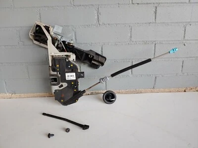 2010-2012 Ford Taurus Rear Driver Door Latch Handle Back Plate Assembly OEM Lock Foto 1 de 4