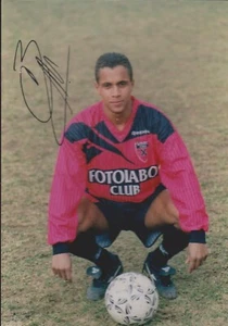FOOTBALL PHOTO THIERRY BONALAIRE NEUCHATEL XAMAX SIGNATURE ORIGINALE - Picture 1 of 1