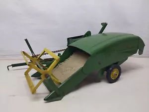 1/16 Eska John Deere Pull Type 12a Combine #2 - Picture 1 of 5