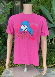 Katy Perry California Dreams Official Tour Tshirt Hot Pink Fancy Cat 2011 Größe M - Bild 1 von 7
