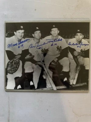 1961 NY YANKEES INFIELD AUTOS 8X10 PHOTO SKOWRON RICHARDSON KUBEK BOYER W/COA - Image 1 of 3