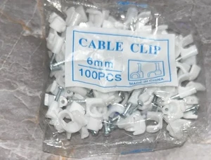 100 piezas. CLIP CABLE CON CLAVO, BLANCO 6mm REDONDO, CABLES AÉREOS TV MONTAJE EN PARED - Imagen 1 de 2