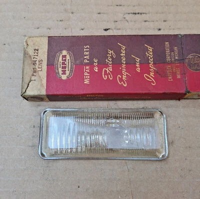 DeSoto Deluxe 1942 personalizado S10 nuevo de stock MoPar vidrio derecho lámpara de estacionamiento lente Foto 1 de 2