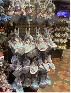 Genuino 2025 Disney Alicia en el País de las Maravillas Bebé Oyster Shell Llavero Llaveros  - Imagen 1 de 4