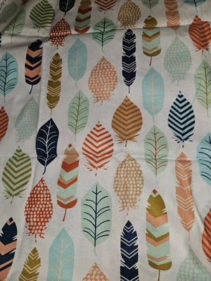 Tela de algodón con estampado de plumas Brother Sister Design Studio 2015 1 yarda X 44" de ancho  Foto 1 de 4
