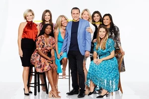 GENERAL HOSPITAL Cast Picture #4343 MAURICE BENARD Laura Wright MAURA WEST +More - Picture 1 of 1