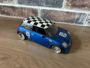 Jada Dub City 2007 Blue Mini Cooper S 1:24 Scale With Checkered Roof - Picture 1 of 9