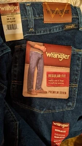 NWT Wrangler RUSTLER Blue Cotton Denim Sz 38x29 Reg fit JEANS Straight leg - Picture 1 of 1
