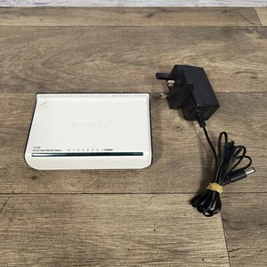 Tenda S108 8 Port 10/100M Fast Ethernet Switch - Picture 1 of 6