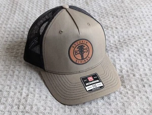 Breaking Strings Hat Adult One Size Trucker Brown Maine Bluegrass Richardson 112 - Picture 1 of 9