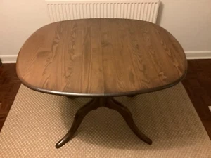 Ercol Chester extending pedestal dining table. Golden Dawn. V. good condition - Picture 1 of 4