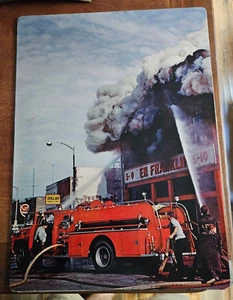 Fire Fighting Engine Society for Visual Education 1965 foto informativa Mt Prospect IL - Imagen 1 de 2