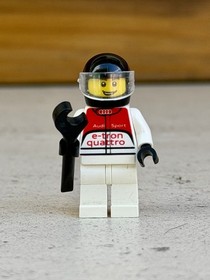 LEGO&reg; Audi R18 E-Tron Quattro Driver Minifig sc024 Speed Champions 75872