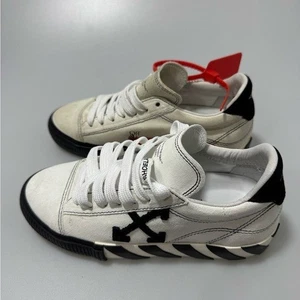 Off-White Vulcanized Low-Top Sneaker Weiß Schwarz Damen EU 36 / US 6 - Bild 1 von 9