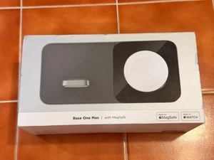 Nomad Base One Max MagSafe Wireless Charging Pad for iPhone and Apple Watch - Picture 1 of 2