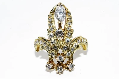 Anillo con racimo de diamantes de corte redondo y marquesa natural de 1,50 quilates de oro amarillo de 14 quilates de $7.000 Foto 1 de 4