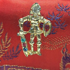 Rycerz w lśniącej zbroi broszka klapa przypinka złoty stonowane cyrkonie na mieczu i twarzy