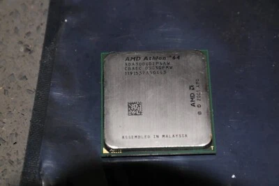 AMD ATHLON 64 3000+ ADA3000DEP4AW  LGA Socket 939 CPU Processor - Image 1 of 2