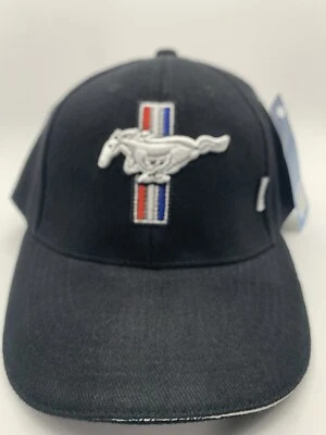 Gorra con licencia oficial Ford Mustang Tri-Band negra GT Ford Foto 1 de 4