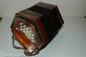 BASTARI 30 + 1 KNOPF ZIEHHHARMONIKA MADE IN ITALY FÜR TEILE ODER REPARATUR - Bild 1 von 7