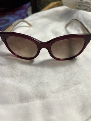 Солнцезащитные очки Burberry - Изображение 1 из 4