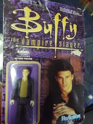 Figura de acción Funko ReAction Buffy the Vampire Slayer Angel Foto 1 de 4