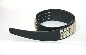 CINTURINO PER CHITARRA BORCHIE PIRAMIDE. VERA PELLE regolabile Made in UK (NERO) - Foto 1 di 1