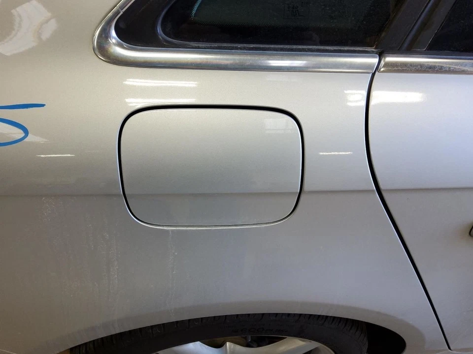 A4 AUDI   2011 Fuel Filler Door 408595 - Изображение 1 из 1