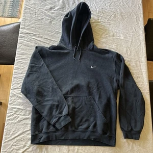 Vintage Y2K Nike Mini Swoosh Chest Hoodie Navy Pullover Size XL Silver/Grey Tag - Picture 1 of 15