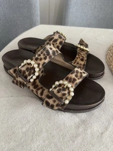 Stuart Weitzman Piper Slide Sandals Pearly Buckle Cream Cheetah Cal Hair Sz 7 - Picture 1 of 10