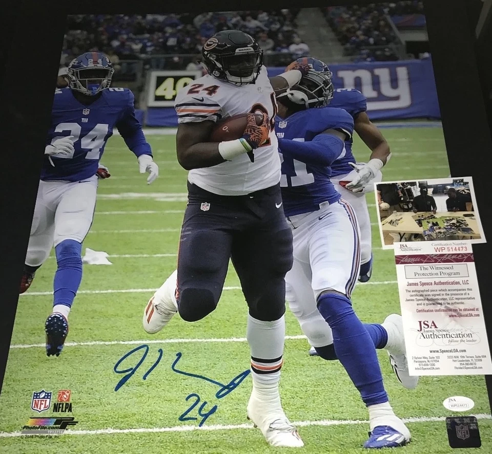 Jordan Howard Chicago Bears Autographed Signed 16x20 JSA WITNESS COA White - Image 1 of 1