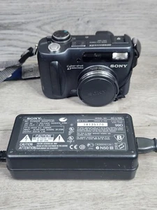Sony CyberShot DSC-S85 4.1MP Digital Camera + Adapter - Picture 1 of 8