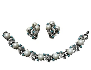 Vtg Sarah Coventry Alaskan Summer Faux Pearl Turquoise Bracelet + Clip Earrings - Picture 1 of 3