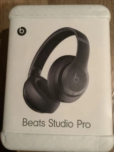 Beats - Studio Pro - Auriculares inalámbricos con cancelación de ruido sobre la oreja, negros.nuevos - Imagen 1 de 7