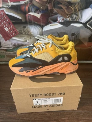 Adidas Yeezy Boost 700 Sun masculino GZ6984 tamanho 7 masculino  - Imagem 1 de 4