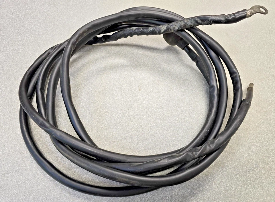 BATERÍA ORIGINAL PORSCHE 911 MUY BONITA USADA PARA ARRANCAR CABLE DE CONEXIÓN LÍNEA NLA Foto 1 de 4