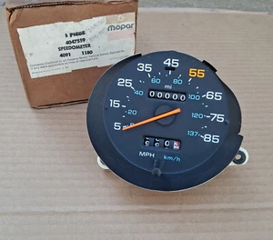 1980 Mirada Cordoba Gran Fury St. Regis Newport New Yorker NOS MoPar SPEEDOMETER - Picture 1 of 3