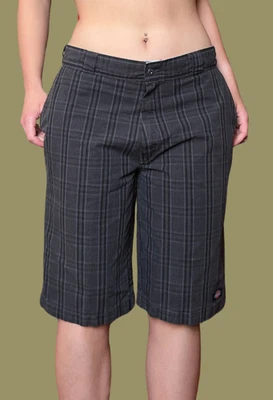 Pantalones Cortos Dickies Negros a Cuadros Bermudas Hasta la Rodilla Skate Grunge Foto 1 de 4