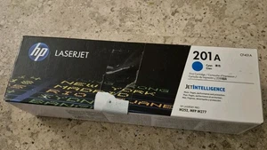 HP 201A Cyan Oryginalny toner LaserJet (CF401A) Fabrycznie nowy zapieczętowany - Zdjęcie 1 z 7