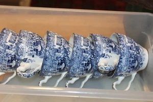 Juego De Colección OCHO PIEZAS de Taza de Té Escena Carruaje de Caballos Azul Inglaterra - Imagen 1 de 13