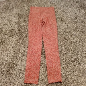 Athleta Salutation Stash Pocket Printed 7/8 Tights Ocelot Spot Orange XXS - Bild 1 von 4