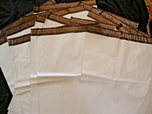 25 Poly Versandtasche Versand Verpackung Umschlag Selbstklebend Polybeutel Kunststoff 14,5x19 Beutel - Bild 1 von 1