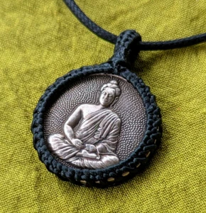 Sehr schöne feine Buddha-Münze, Münzamulett Anhänger aus Nepal - Bild 1 von 3
