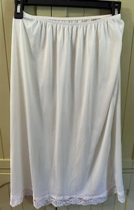 Vintage SEARS Nylon The Doesn’t Slip HALF SLIP Blanco talla M Mediano 27-29 - Imagen 1 de 9