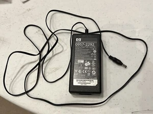 HP AC Power Adapter #0957-2292 - Picture 1 of 2