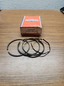 NOS Briggs & Stratton 295657 Kolbenringsatz OEM.    - Bild 1 von 1