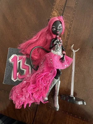 MOSTLY COMPLETE G1 Monster High doll CATTY NOIR 13 Wishes by Mattel READ DESC - Image 1 of 4