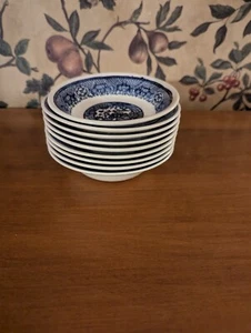 8- VINTAGE BLUE WILLOW ROYAL USA CHINA RIMMED FRUIT BOWLS 5-1/2" - Picture 1 of 9
