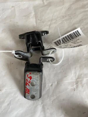 2014 TOYOTA PRIUS Door Hinge Rear Driver Left Upper Lower 1.8L Hybrid OEM J — 第 1/4 张图片
