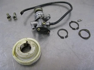 Derbi GP1 50 Predator 01 Scooter Oil Injection Pump Factory OEM 2001 - Picture 1 of 4